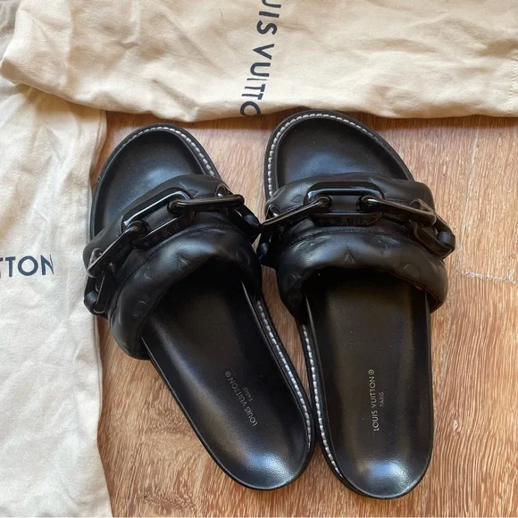 ❌SOLD❌Authentic Louis Vuitton Black leather Mules 🖤 - Picture 8 of 10